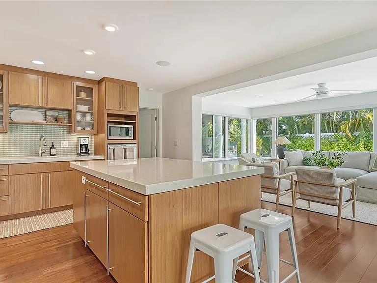 425 McKinley Dr — Photo 26