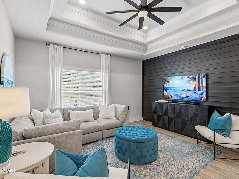 350 Emerald Cove St — Photo 14