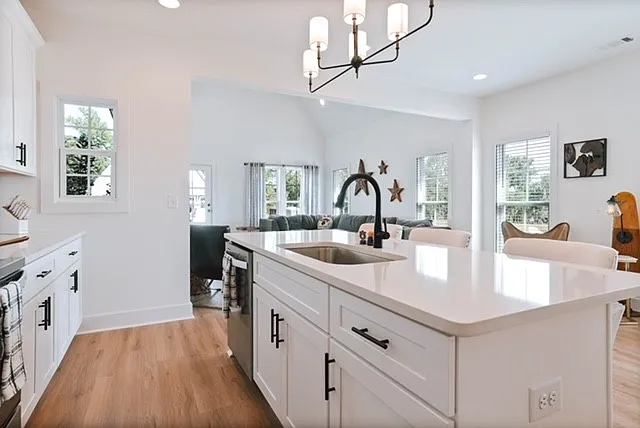 3233 Bradley Ln — Photo 16