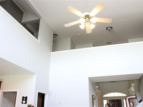 5th image of 2601 San Carlos Ct