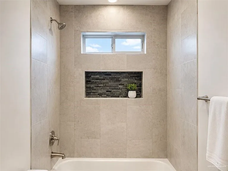 707 Palmer Rd #2 — Photo 8