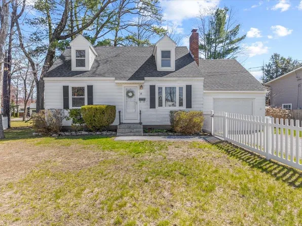 15 Abnaki Ave, Essex Junction, VT 05452