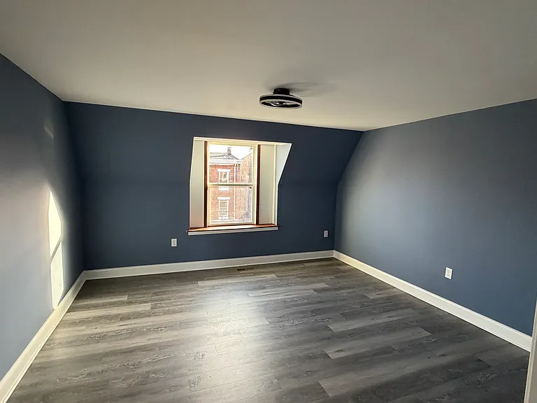 719 W Lafayette St — Photo 9