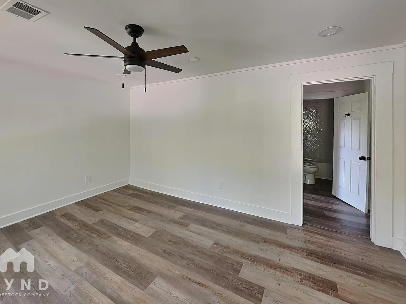 2 bed, 2.0 bath, 650 sqft, $1,315 — Photo 2