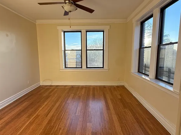 22 73rd Street image 9 of 9