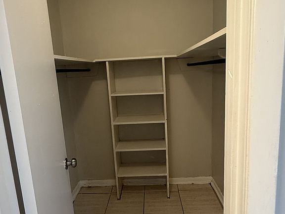 4th image of 2006 Sul Ross St APT 7