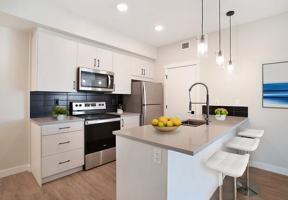 1130 Seton Cir SE