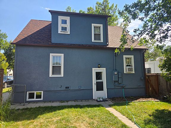 4th image of 211 Alderson Ave