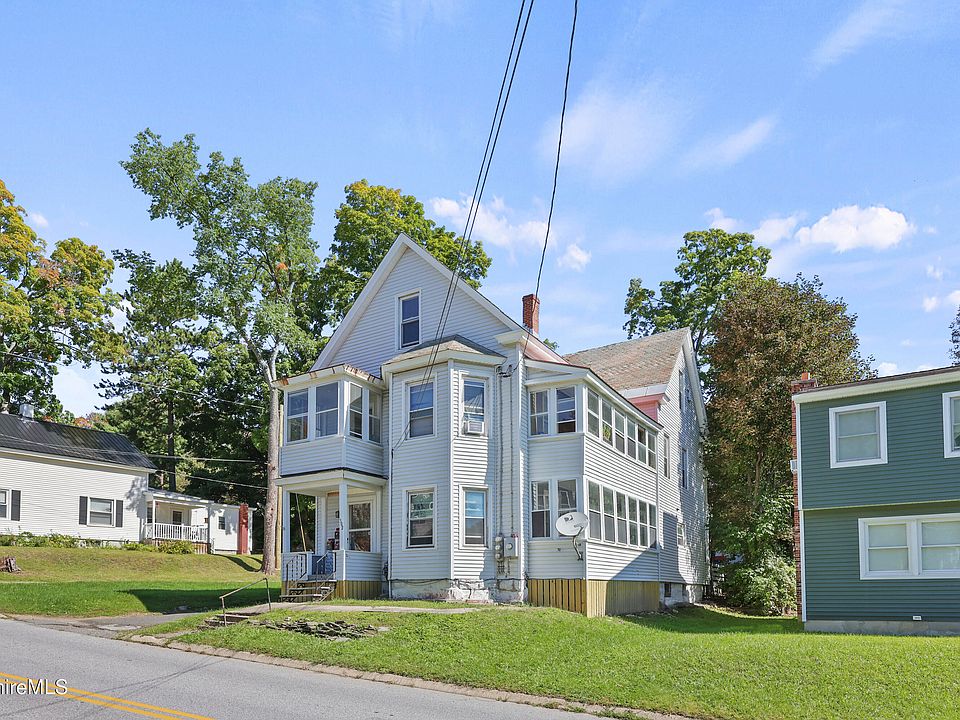 1st image of 302 Eagle St