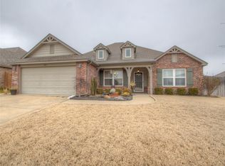 2013 E 133rd Pl S, Bixby, OK 74008