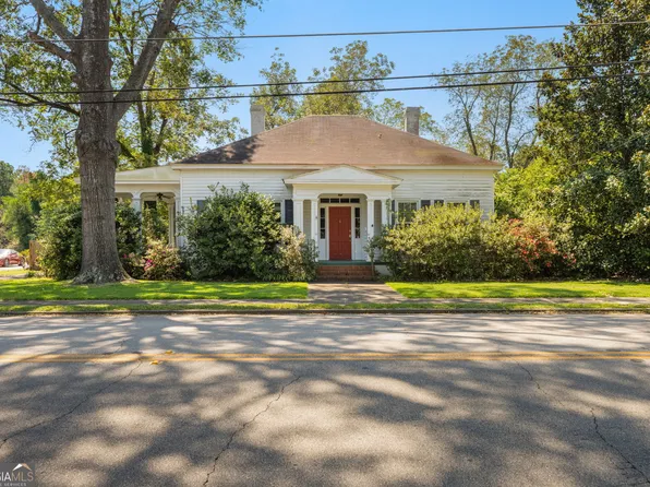 231 W Adams St, Tennille, GA 31089