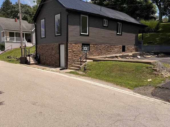 357 Satterfield St, Fairmont, WV 26554