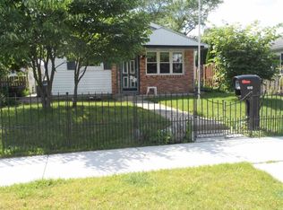 1013 Jackson St, Mishawaka, IN 46544