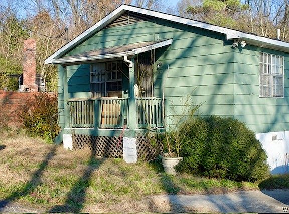 2nd image of 4317 Meredith St
