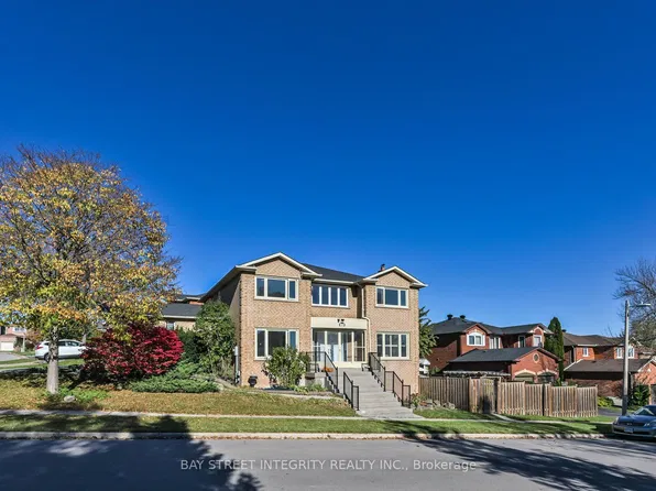 1225 Winterbourne Dr, Oakville, ON L6J 7G2