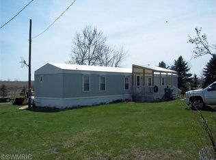 3771 Cambria Rd, Hillsdale, MI 49242