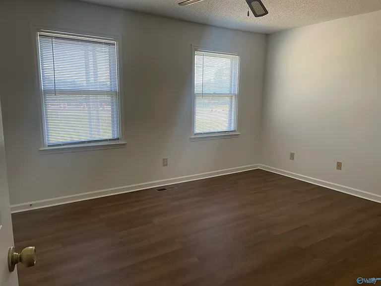 6613 Steeplechase Dr NW — Photo 15