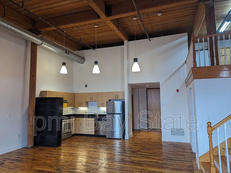 1 Westinghouse Plz #C301 — Photo 15
