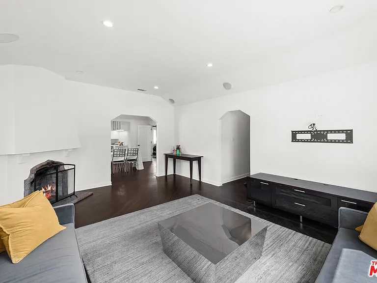 1542 S Canfield Ave — Photo 5