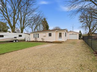 75 Sherrard St, Lambton Shores, ON N0M2N0