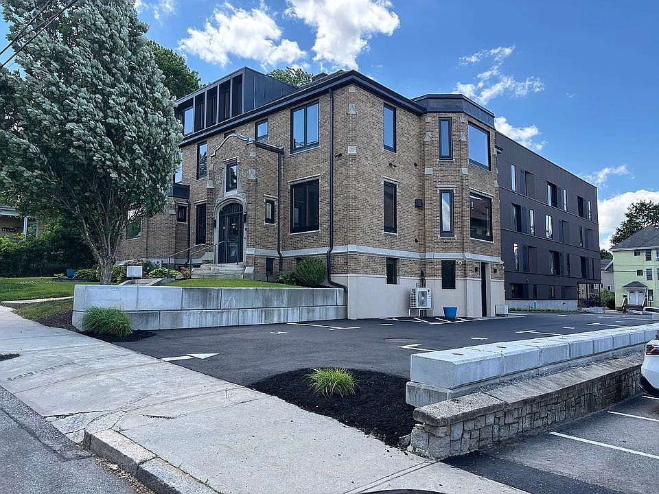 1st image of 24 8th St #3F