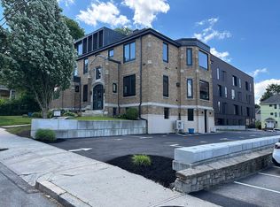24 8th St #3F, Providence, RI 02906