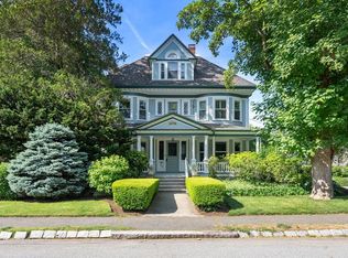103 Hunnewell Ave, Newton, MA 02458