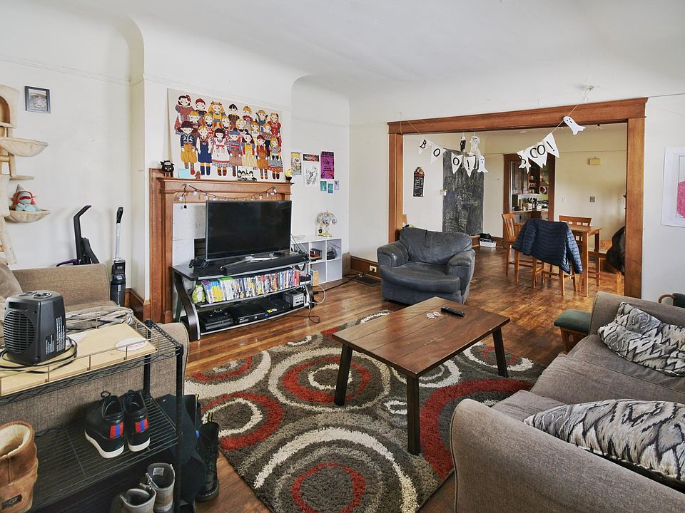 1st image of 2282 Grandview Ave #2282