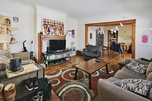 2282 Grandview Ave Photo 1