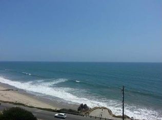 17854 Lecco Ln, Pacific Palisades, CA 90272