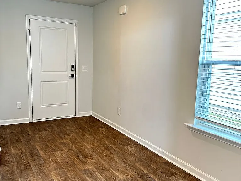 319 Coral Sunset Way — Photo 3