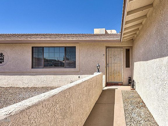 4th image of 3201 Silver Saddle Dr