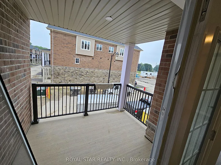 677 Park Rd N #98 — Photo 10