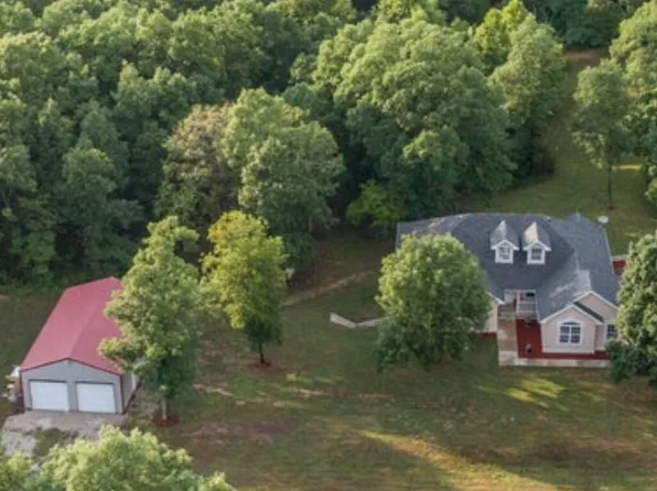 3023 Kayla Ln, Holts Summit, MO 65043