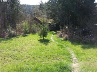 26138 Siuslaw River Rd, Lorane, OR 97451