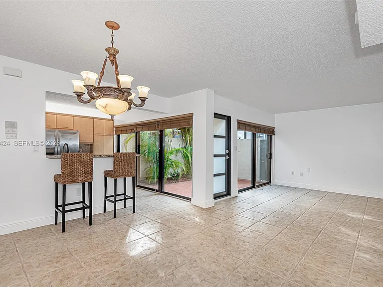 4700 SW 67th Ave #P8 — Photo 9