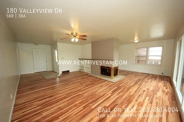 Spacious 5 Bedroom Home with Double Car Garage! — Photo 3