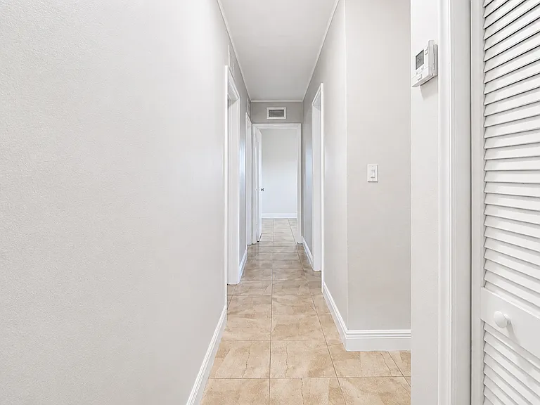 15445 SW 99th Ave — Photo 8