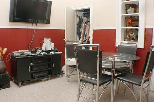 3rd image of 797 Saint Johns Pl
