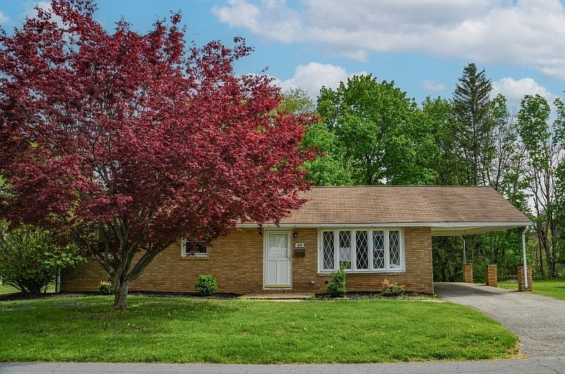 1st image of 599 Lee Ave