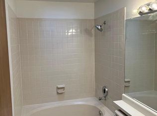 19301 E 5th Ct N, Independence, MO 64056