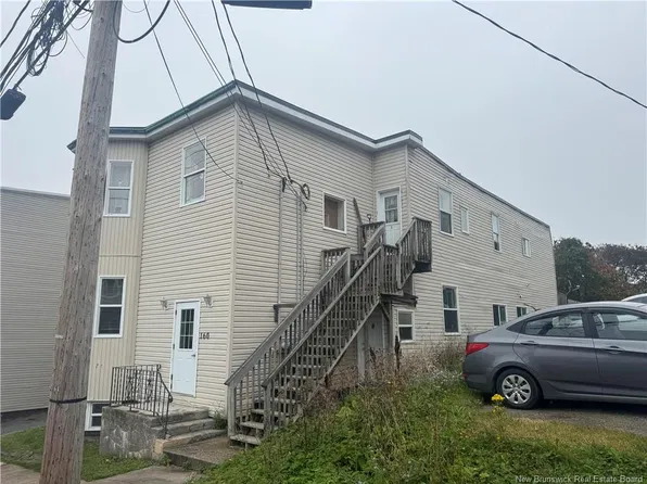 160 Charlotte St, Saint John, NB E2M 1X9