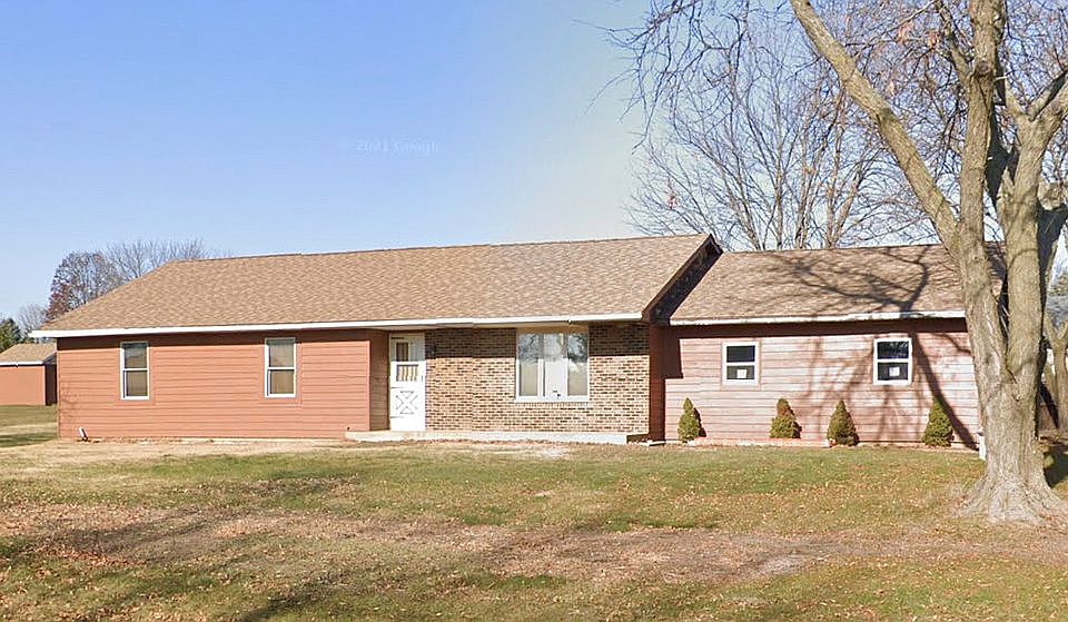1st image of 1S750 Greenbriar Dr