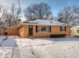 3004 Twana Dr, Des Moines, IA 50310