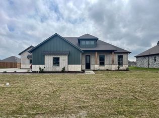 2009 Meadowbrook Ln, Nevada, TX 75173