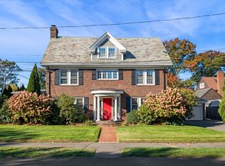 6 Estabrook Rd, Swampscott, MA 01907