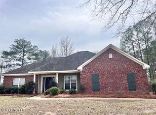217 Tudor Cir, Brandon, MS 39042