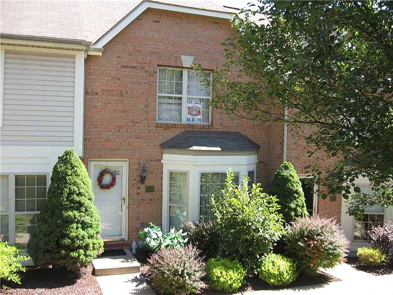 1st image of 903 Berrington Ct
