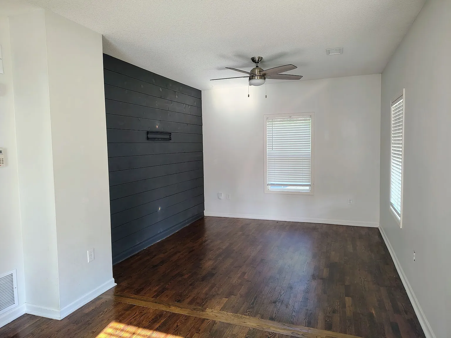 2 bed, 980 sqft, $1,325 — Photo 4