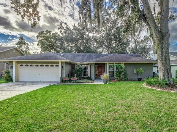 6407 Beechnut Dr, Lakeland, FL 33813